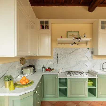 Iflat Trevi Charm, Elegant & Comfy Escape Apartment Rome