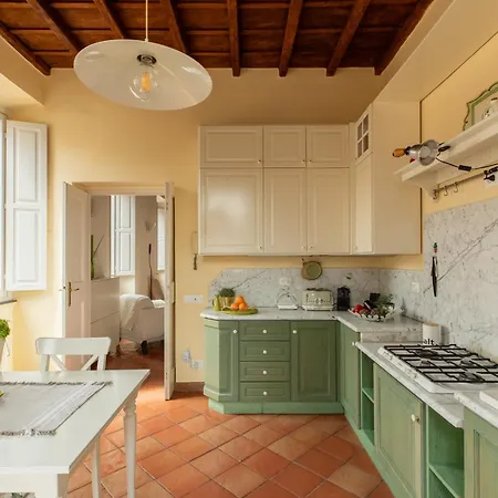 Iflat Trevi Charm, Elegant & Comfy Escape Rome