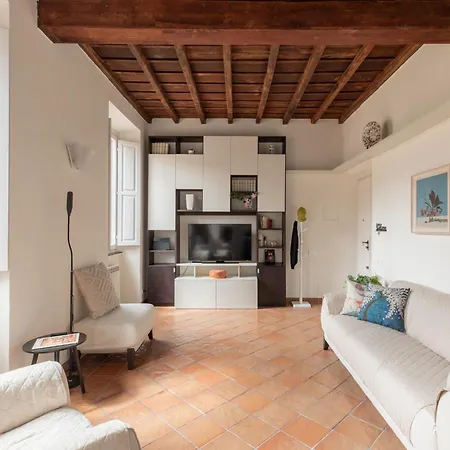 Iflat Trevi Charm, Elegant & Comfy Escape *