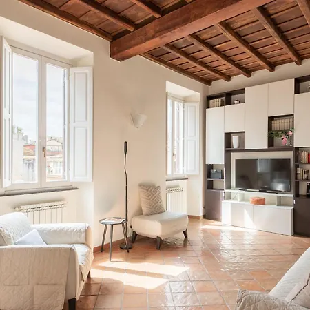 Apartment Iflat Trevi Charm, Elegant & Comfy Escape *
