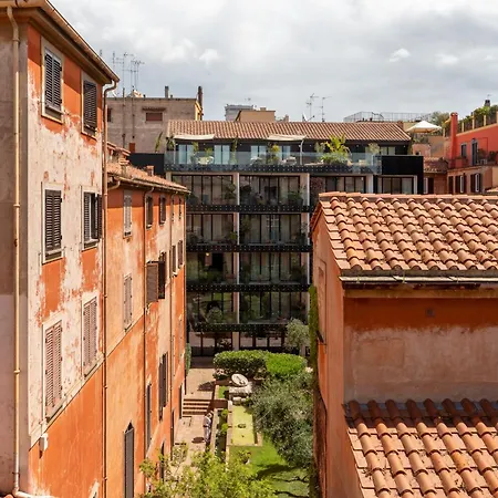 Iflat Trevi Charm, Elegant & Comfy Escape * Rome