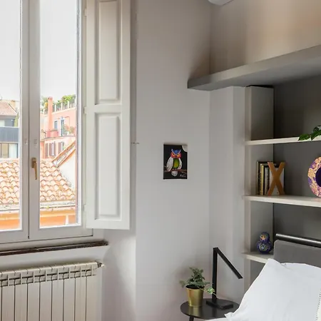 Iflat Trevi Charm, Elegant & Comfy Escape Appartement *