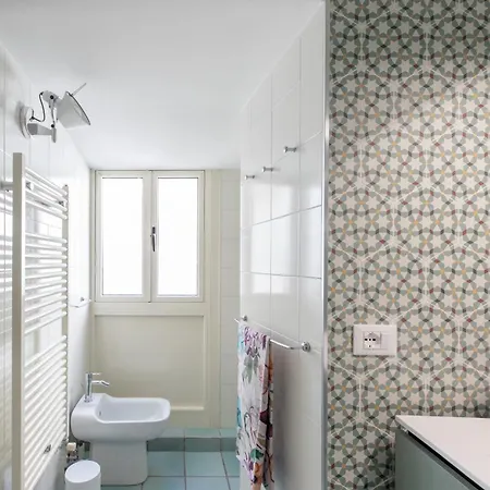 Iflat Trevi Charm, Elegant & Comfy Escape Apartment Rome
