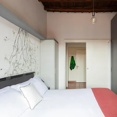 Iflat Trevi Charm, Elegant & Comfy Escape *