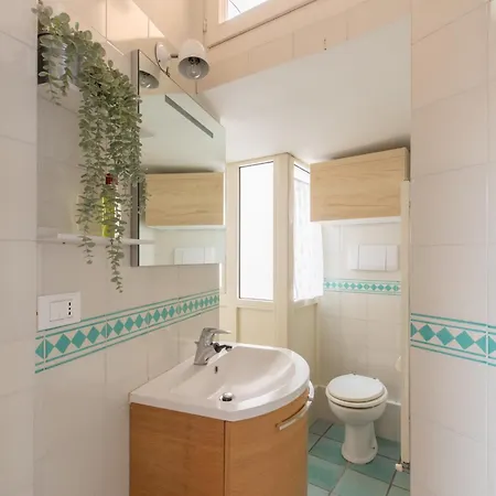 Apartment Iflat Trevi Charm, Elegant & Comfy Escape Rome
